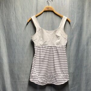 Lululemon Striped White and Black Women's Top size 8